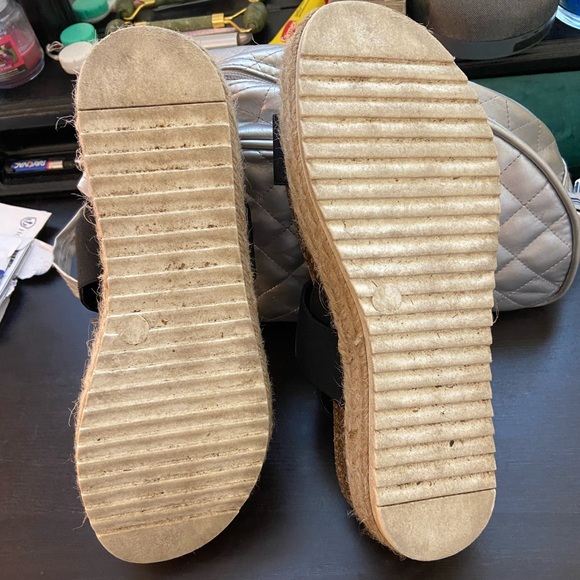 2 inch Platform Sandals with straps (Rack Room Shoes) - Picture 6 of 7